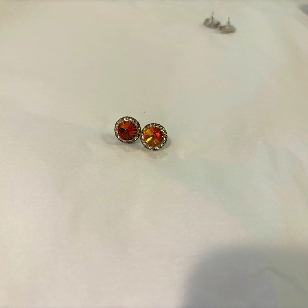 Elegant Vintage Orange Citrine and Pyrite Stud Earrings - Picture 4 of 8